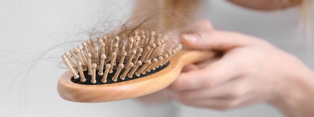 Haarausfall: Gründe und Behandlungsmöglichkeiten